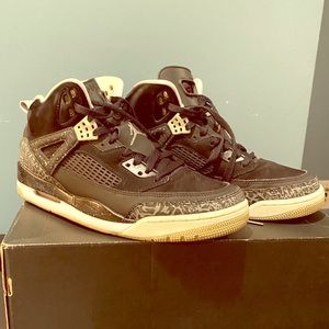 Jordan Spizike Sneakers Size 9